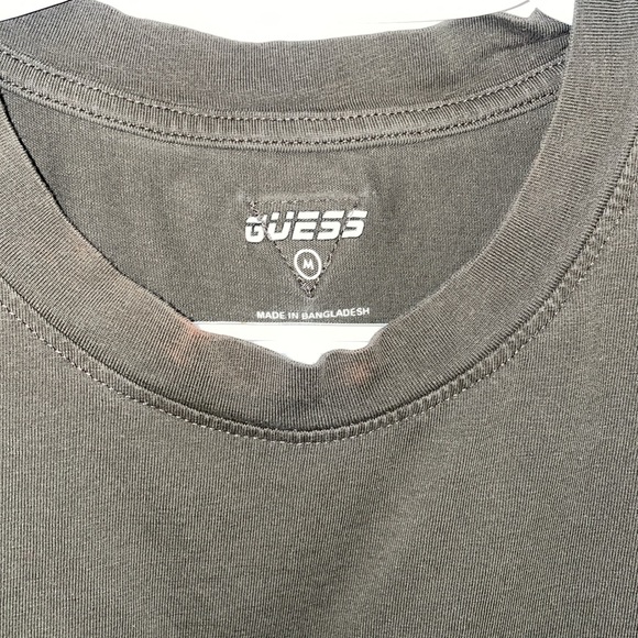 Mens guess t-shirt - Picture 3 of 4